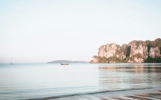 Картинка океан, море, вода, природа, берег, побережье, скала, отпуск, корабль, утро, утренний, Таиланд