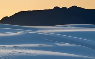 Картинка горы, гора, природа, скала, пустыня, песок, песчаный, дюна, засушливый, холм, бархан, вечер, закат, заход, пейзаж