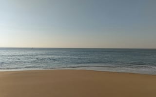 Картинка пляж, море, песок, небо, гладкая вода, отдых, природа