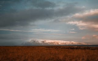 Картинка горы, пейзаж, природа, облака, закат, золотые поля, Исландия