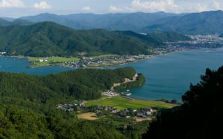Картинка пейзаж, горы, река, природа, водоем, село, небо