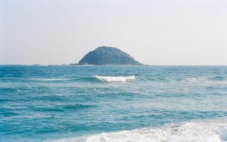 Картинка остров, море, пейзаж, природа, вода, волны, небо