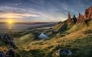 Картинка природа, трава, шотландия, пейзаж, остров, море, горы, восход