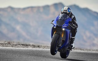 Картинка Yamaha, Шлем, едущий, скорость, шлеме, Движение, мотоцикл, едет, YZF-R1, Мотоциклист, Мотоциклы, 2018, шлема, едущая, Ямаха