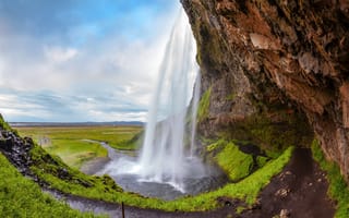 Картинка Исландия, Seljalandsfoss, скале, Скала, Водопады, скалы, Утес, waterfall, Природа