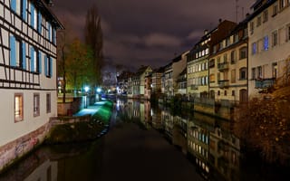 Картинка Страсбург, Франция, ночью, Уличные, Ночь, Ночные, Дома, канал, Здания, город, Водный, ночи, Города, фонари