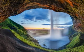 Картинка Исландия, Seljalandsfoss, мхом, Утес, Природа, скале, waterfall, скалы, Мох, Скала, Водопады, мха