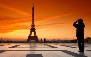 Картинка Париж, Эйфелева, и, Люди, башня, Города, париже, Вечер, закат, город, закаты, рассвет, Рассветы