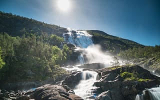 Картинка Норвегия, Uskedal, Hordaland, солнца, Природа, Солнце, Водопады, холмов, Холмы, Fylke, холм