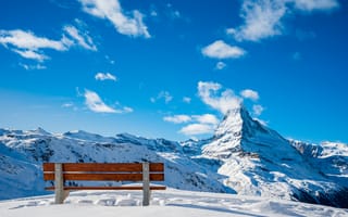 Обои Альпы, Швейцария, Снег, снегу, Небо, Горы, снеге, Скамейка, Zermatt, Near, облако, облачно, альп, Скамья, гора, Облака, снега, Природа, Blauherd