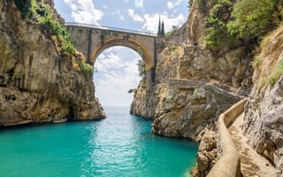 Картинка Италия, fjord, Скала, Утес, Природа, Furorе, Amalfi, мост, скалы, скале, Мосты, coast