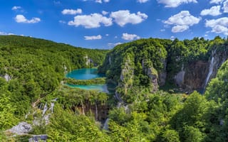 Обои Хорватия, Plitvice, Водопады, Природа, Lakes, деревьев, дерево, облачно, облако, Облака, Деревья, Озеро, Небо, парк, дерева, Парки