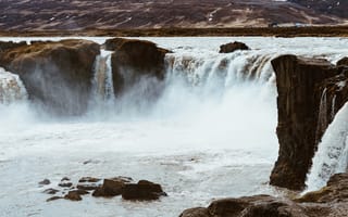 Картинка Исландия, Godafoss, Northeast, river, Водопады, Реки, Природа, Schallwandler, река, речка, Камни, Камень