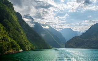 Картинка Норвегия, Nærøyfjorden, облако, Облака, гора, Горы, Природа, облачно