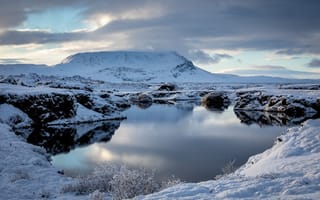 Картинка Исландия, Myvatn, Озеро, облачно, Природа, облако, гора, Горы, Облака