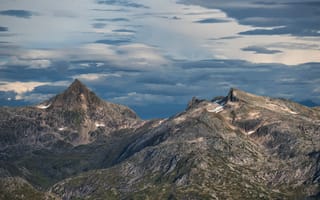 Картинка Норвегия, Bukketinden, Горы, облачно, Облака, гора, облако, Природа