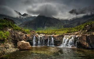 Картинка Шотландия, Isle, Камень, Камни, Горы, облачно, of, облако, Облака, гора, Природа, Skye
