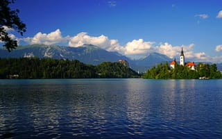 Картинка Словения, Lake, замок, Замки, Bled, гора, Природа, Озеро, Остров, Горы
