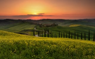 Картинка Италия, Tuscany, Рассветы, Поля, Природа, холмов, закат, Пейзаж, закаты, Холмы, Луга, холм, рассвет