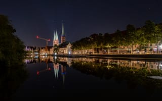 Картинка Германия, Lübeck, ночи, Реки, река, Дома, Ночь, Здания, ночью, Города, Ночные, речка, город