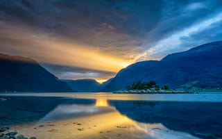 Картинка Норвегия, Lustrafjorden, Горы, Фьорд, гора, Природа