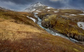 Картинка Исландия, гора, Горы, Природа, Ручей, ручеек