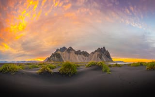 Картинка Исландия, Vestrahorn, Природа, гора, закаты, Горы, закат, Рассветы, рассвет, Пейзаж