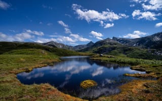 Картинка Лофотенские, острова, Природа, Горы, Облака, Озеро, Норвегия, Nordland, облако, гора, облачно