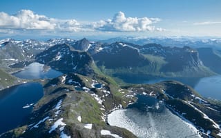 Картинка Норвегия, Senja, Сверху, облако, Горы, Природа, Облака, облачно, гора, Озеро