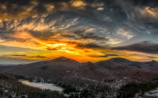 Картинка Канада, Mont-Tremblant, рассвет, гора, National, парк, Облака, Горы, облачно, Природа, закаты, и, закат, облако, Парки, Рассветы, Park