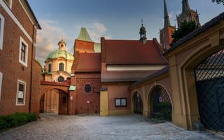 Картинка Церковь, Польша, Города, Крыша, город, Дома, краши, крыше, Здания