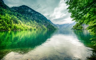 Картинка Бавария, альп, Пейзаж, гора, Königssee, Озеро, Горы, облачно, Природа, Альпы, Облака, облако, Германия