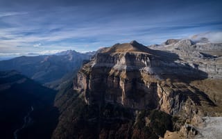 Картинка Испания, Ordesa, скале, Парки, скалы, Скала, Горы, гора, парк, Природа, Утес