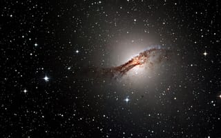 Картинка Линзообразная галактика Центавр A (NGC 5128)