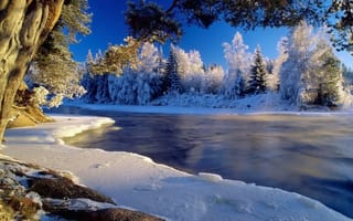 Картинка Зимний пейзаж с рекой