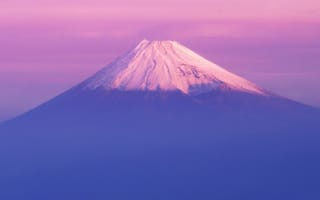 Картинка Гора Фудзияма в розовом закате
