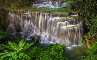 Картинка Ступенчатый водопад