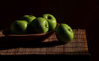 Обои Зеленые яблоки