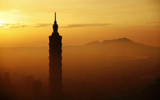 Обои Небоскреб Тайбэй 101 на закате, Тайвань