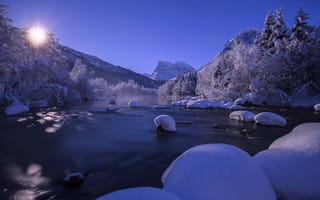 Картинка Берега реки зимой, Норвегия