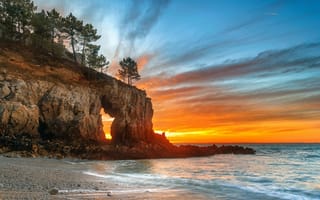 Картинка пляж, sunset, закат, Rock, arch, море, beach, sea, скала, арка