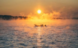 Картинка озеро, солнце, лодка, туман
