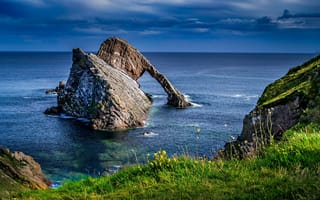 Картинка море, трава, арка, bow fiddle rock, океан, шотландия, северное море, скала, природа, небо