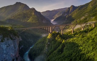 Обои река, горы, мост, небо, ландшафт, река тара, черногория, мост джурджевича