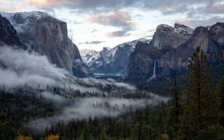 Картинка водопад, лес, йосемите, калифорния, ландшафт, сша, небо, национальный парк йосемити, горы, туман