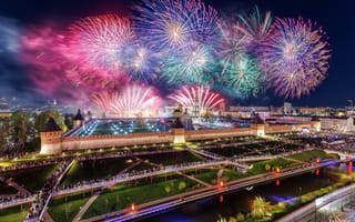 Картинка ночь, кремль, огни, город, фейерверк, россия, салют, тула, парк