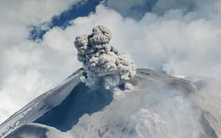 Картинка вулкан, стратовулкан, облако, купол лавы, вулканического рельефа