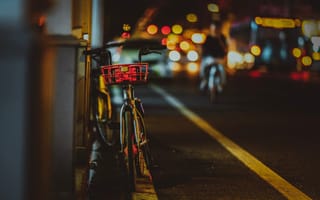 Картинка ночь, боке, велосипед, свет, переулок