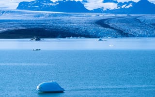 Картинка Северный Ледовитый океан, природный ландшафт, ледниковое озеро, гора, полярные льды