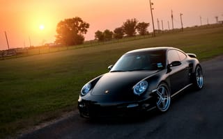 Картинка Порш (Porsche), Тачки (Cars), Порше, 997, Газон, 911, Чёрный, Солнце, Front, Турбо, Блики
